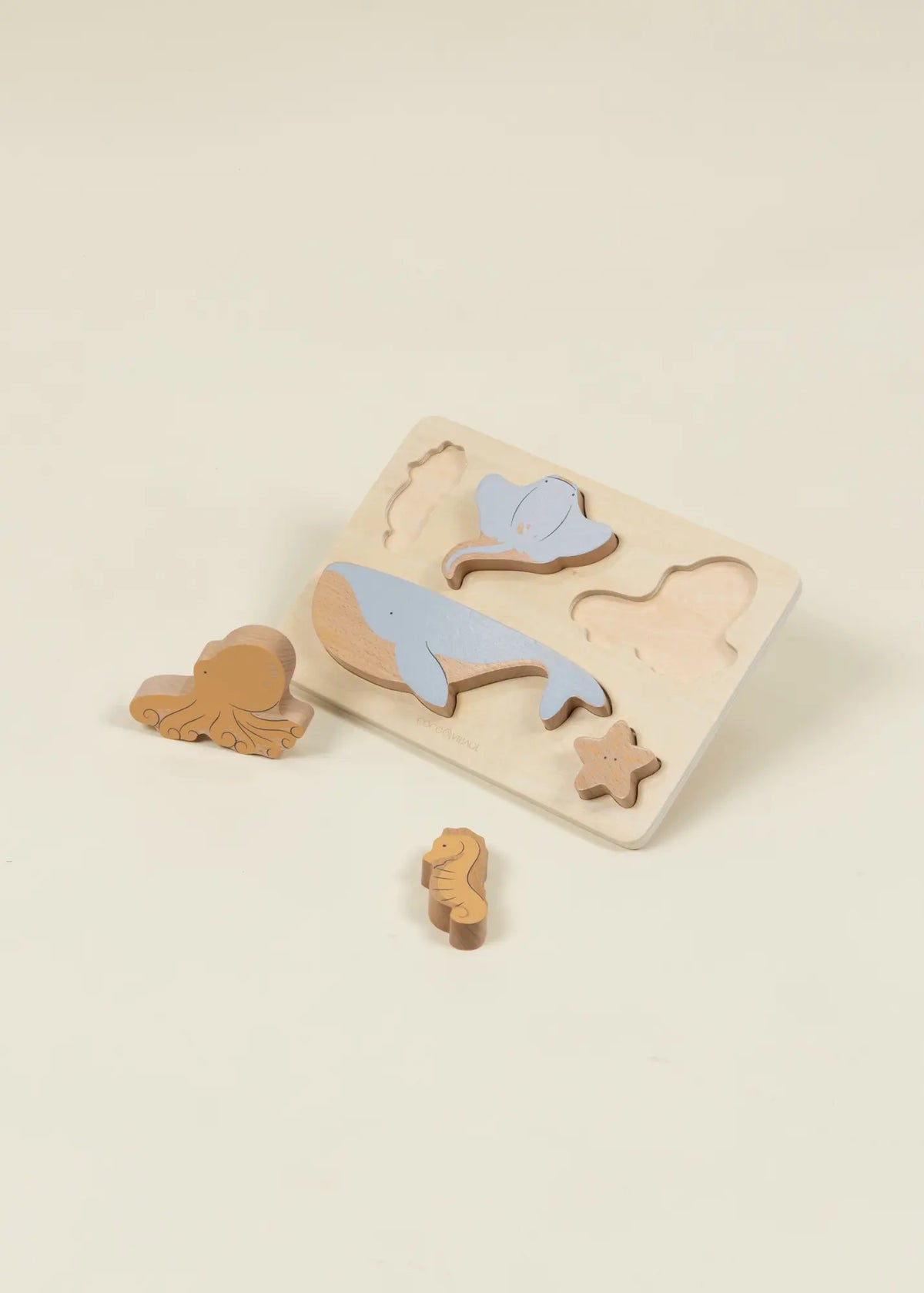 5 Sea Animals on Wooden Plate