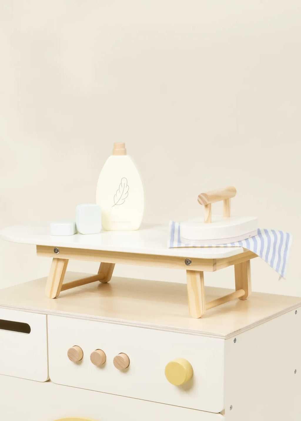 Wooden Play Washing Machine
