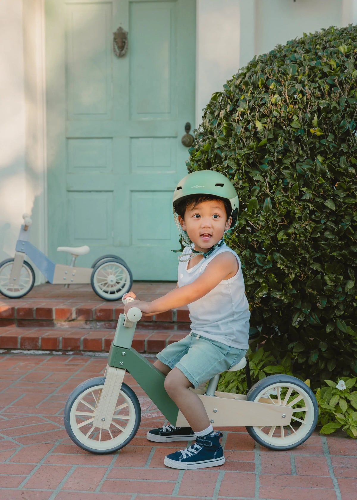 Wooden Balance Bike - 3 in 1 - Seafoam