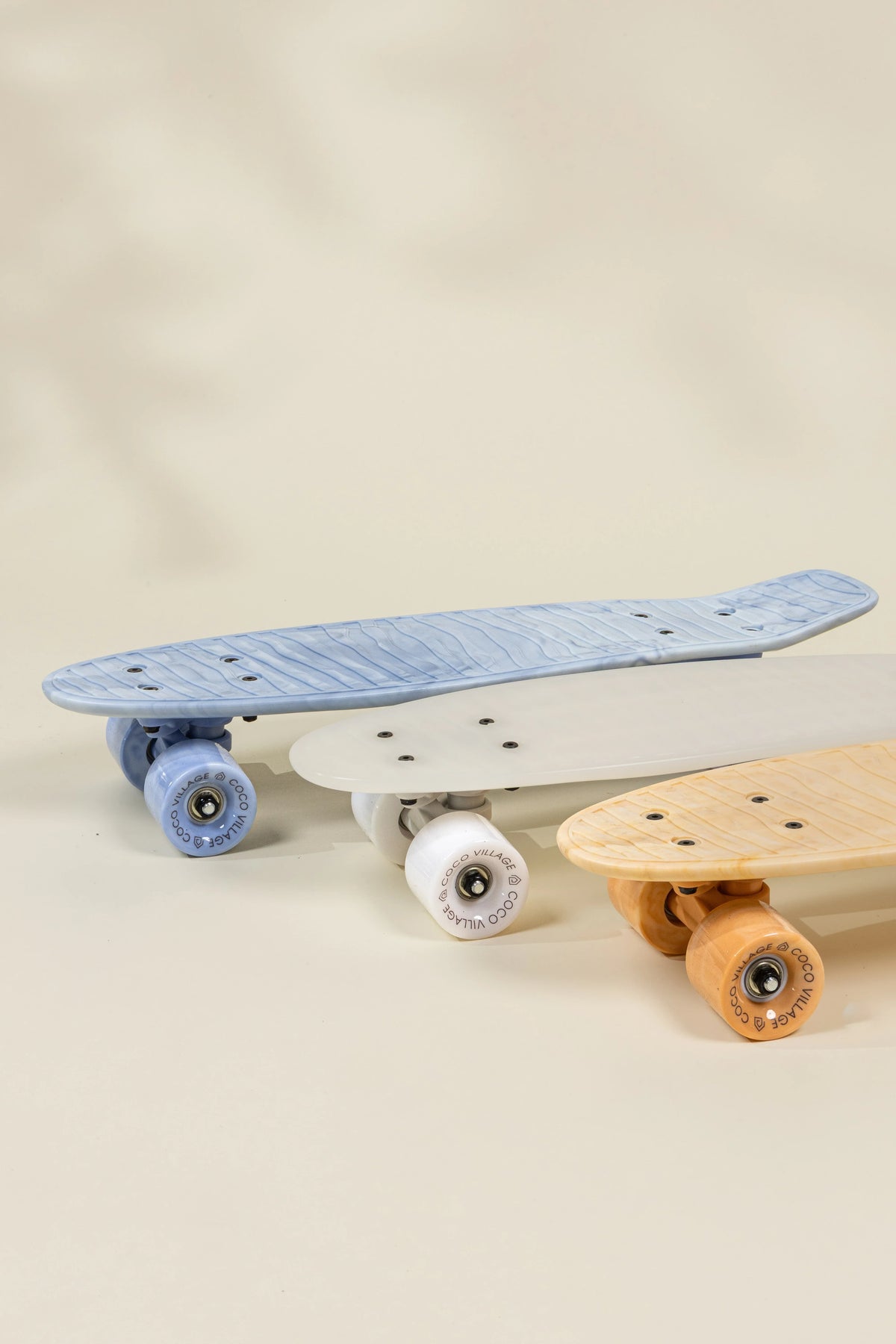 Kids’ Pintail Cruiser Skateboard–Glow in the Dark