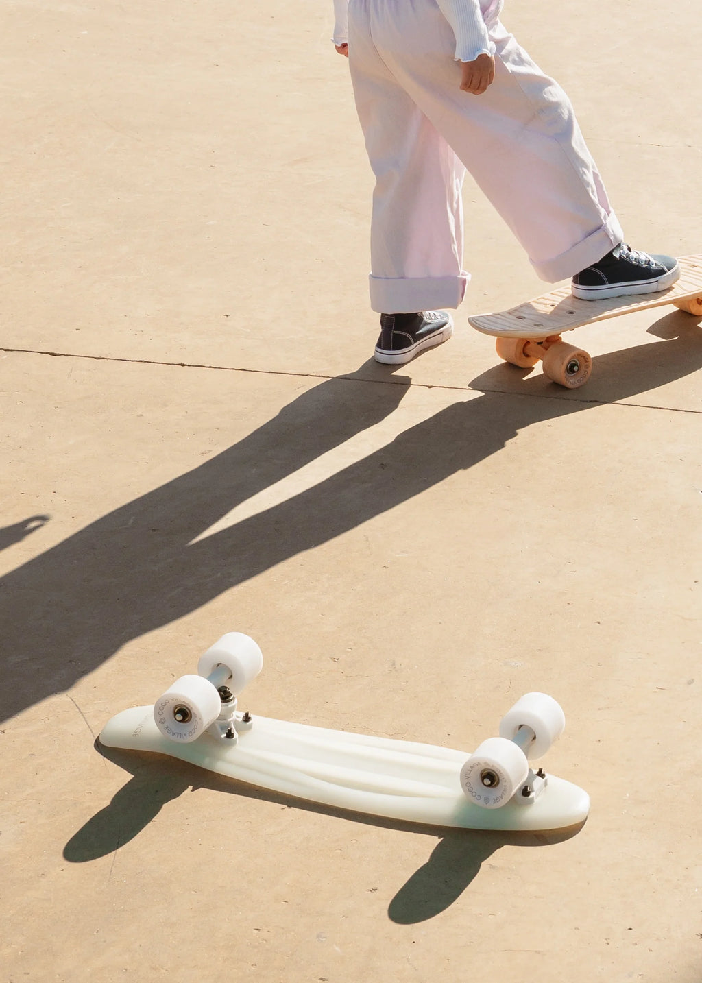 Kids’ Pintail Cruiser Skateboard–Glow in the Dark