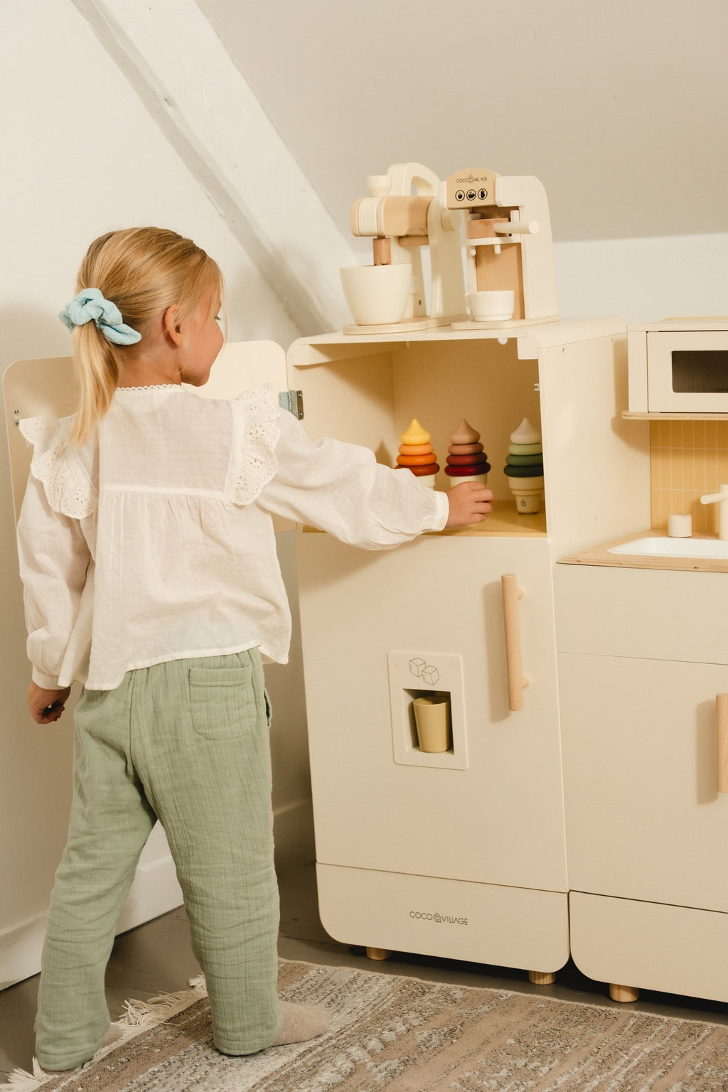 Wooden Play Refrigerator