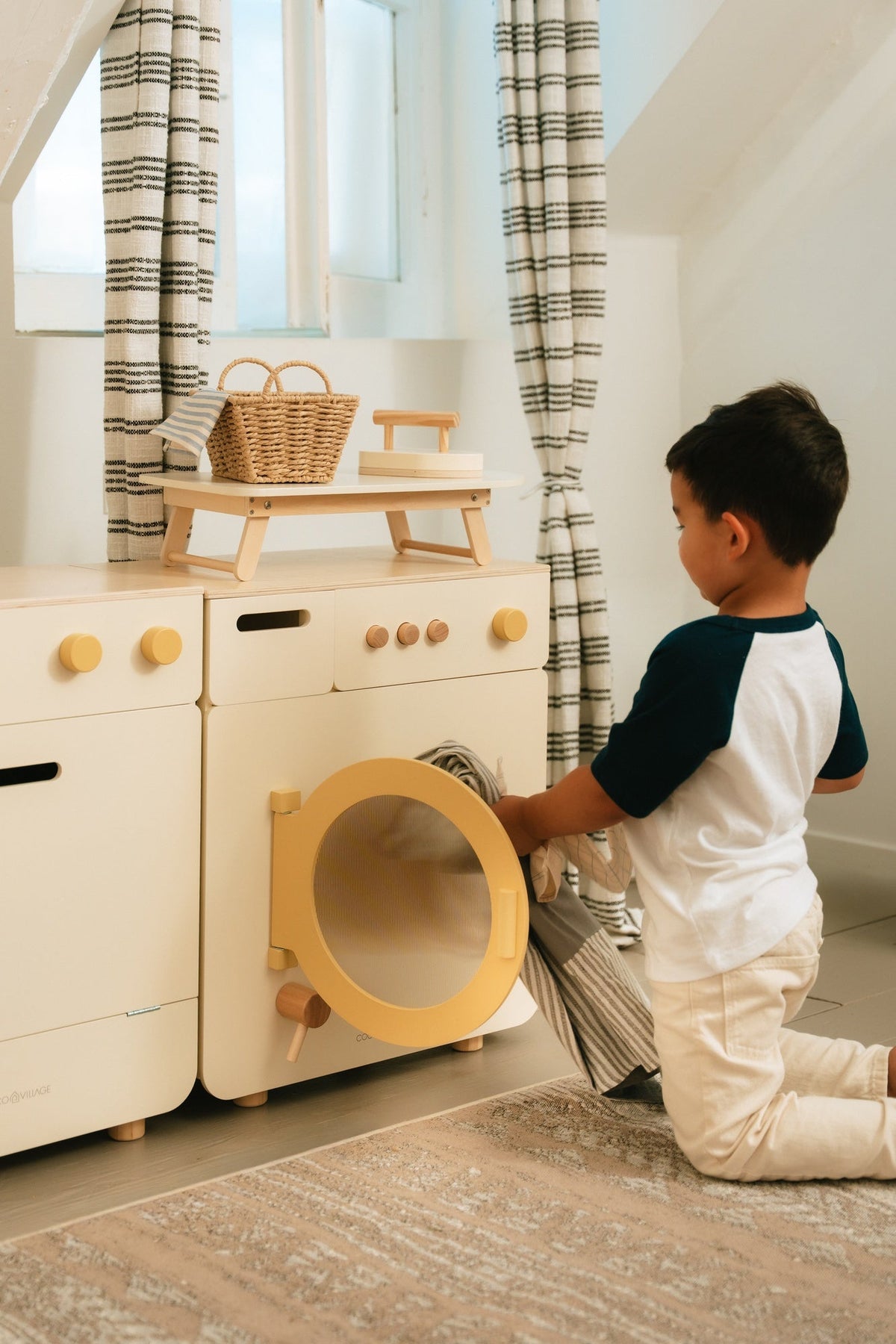 Wooden Play Washing Machine